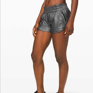 Lululemon Tracker Shorts 4” Luminosity Foil Print